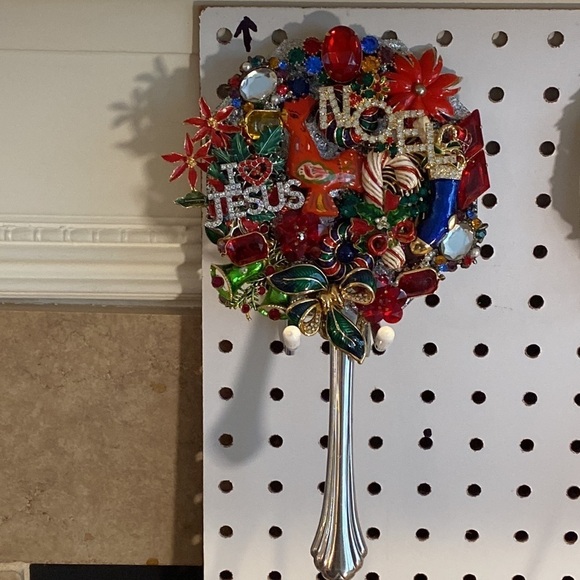 Noel..i Love Jesus Christmas Hand Mirror. Large 5” $98. One of a kind - Picture 4 of 6